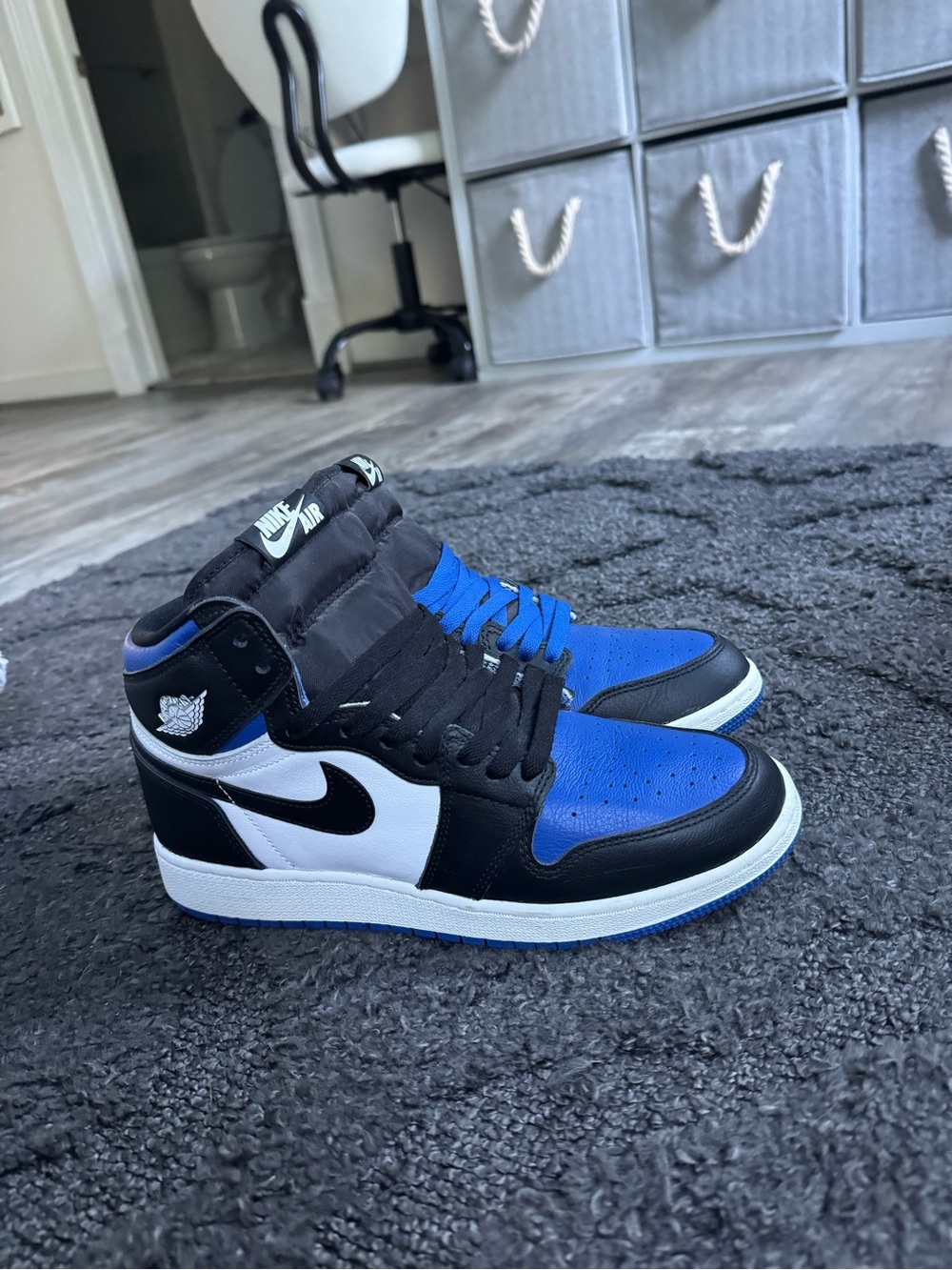 Jordan 1 royal toe